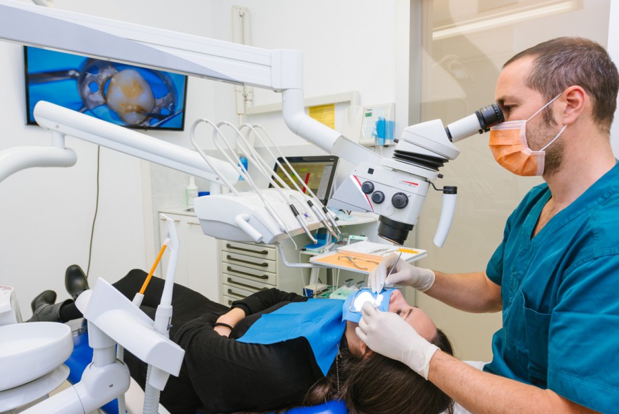 Polispecialistico Meroni  Il tuo dentista a Cantù (Como